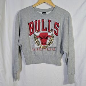 Women's Ultra Game Chicago Bulls Cropped Sweatshirt, Team‎ Apparel, Sz M